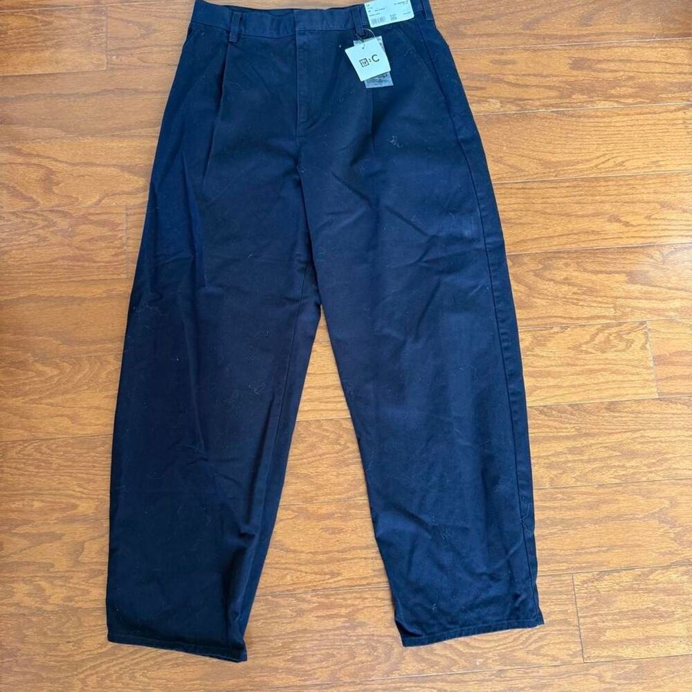 Uniqlo Men's Black and Navy Trousers